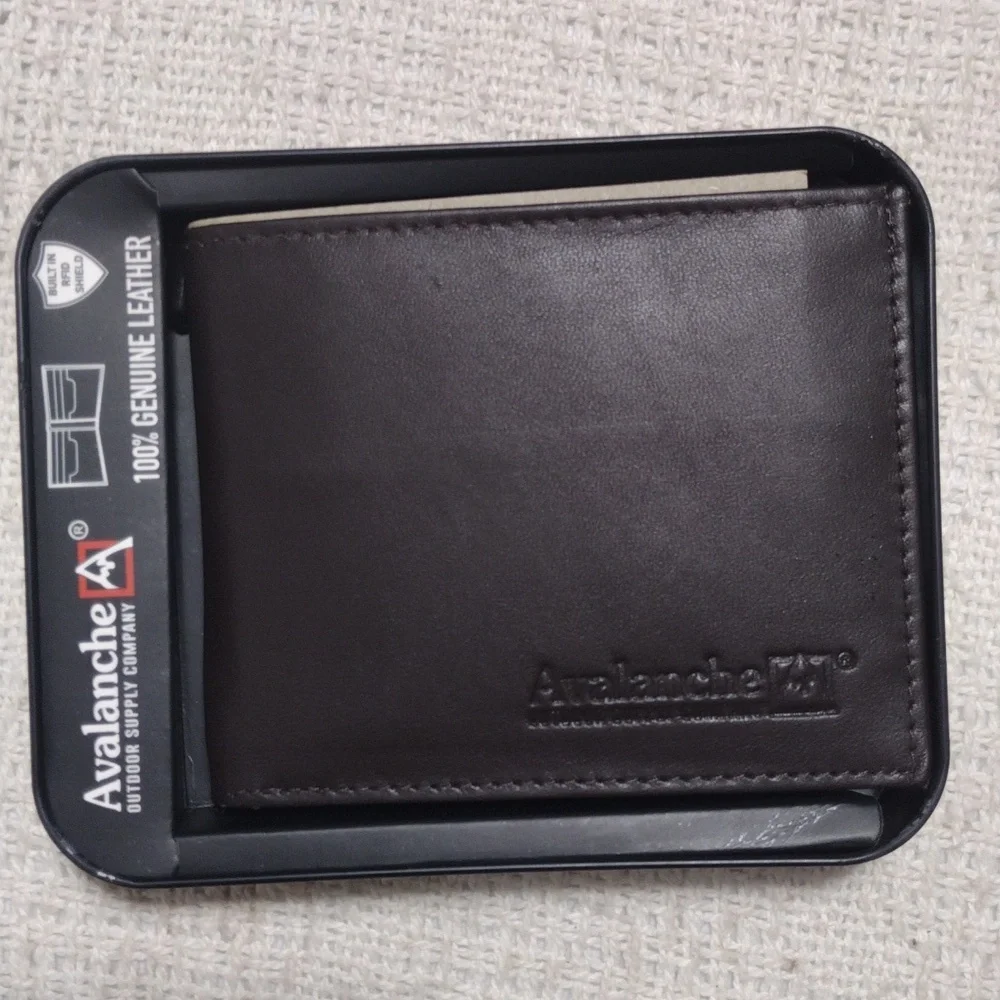 NIB Avalanche Dark Brown 100% Genuine Leather Wallet Built In RFD Shield